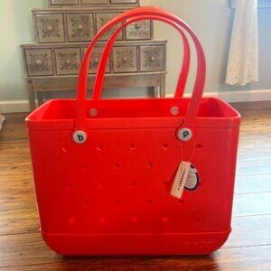 NWT XL Bogg Bag in color Citrus Sorbet